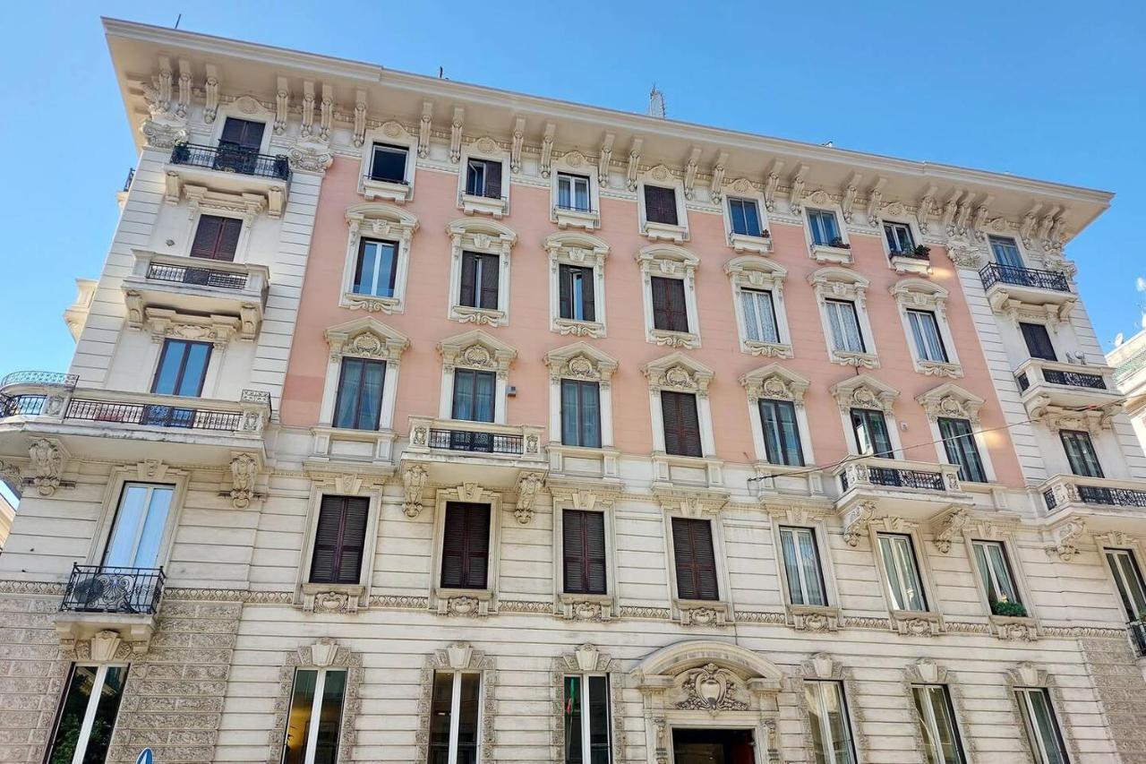 Appartamento "Corso - Cuore Di Roma" By FlatinRom Exterior foto